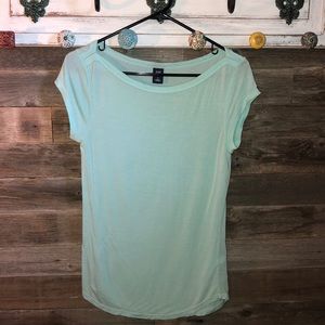 Gap T-shirt